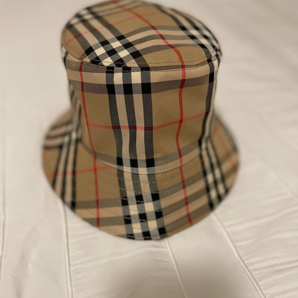 Authentic Burberry Vintage Check Bucket Hat